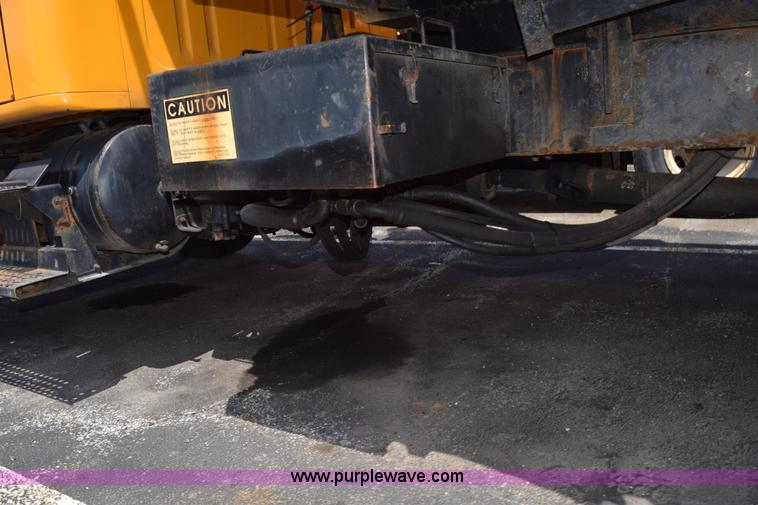 image for item K6203 2000 International 4900 dump truck