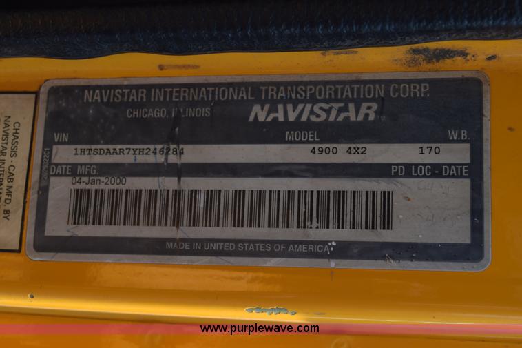 image for item K6203 2000 International 4900 dump truck