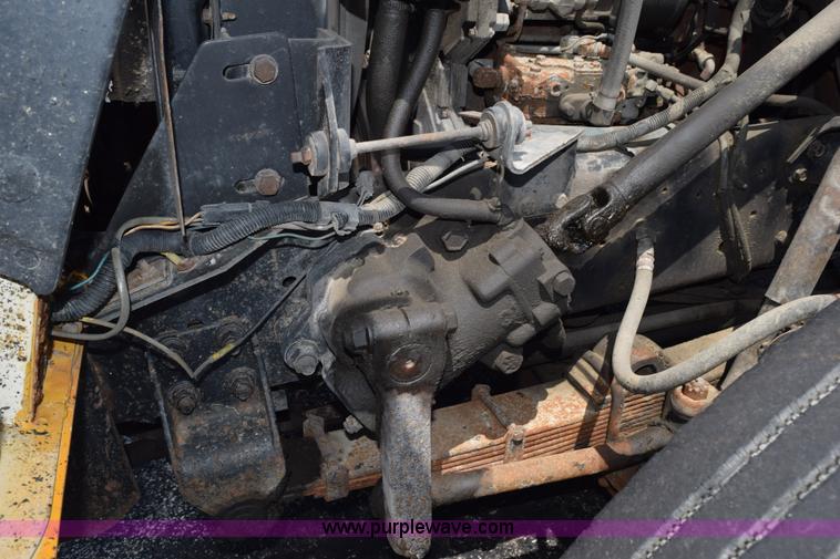 image for item K6204 1996 International 4900 dump truck