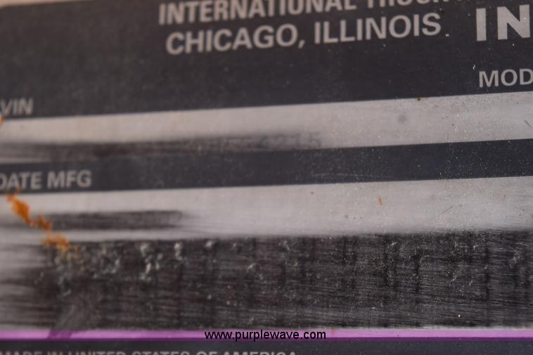 image for item K6206 2002 International 4900 dump truck