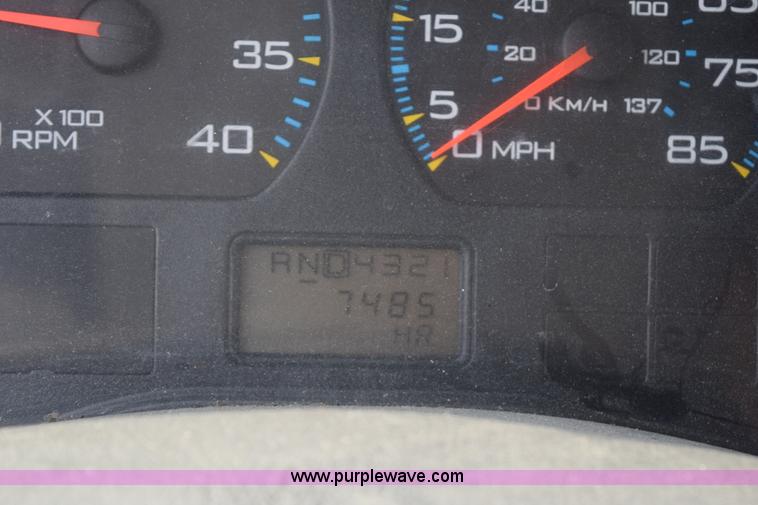 image for item K6207 2006 International 7400 dump truck