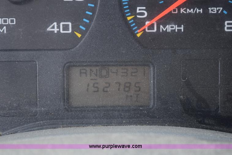 image for item K6207 2006 International 7400 dump truck