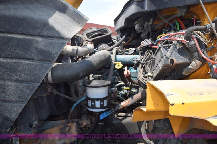 image for item K6207 2006 International 7400 dump truck