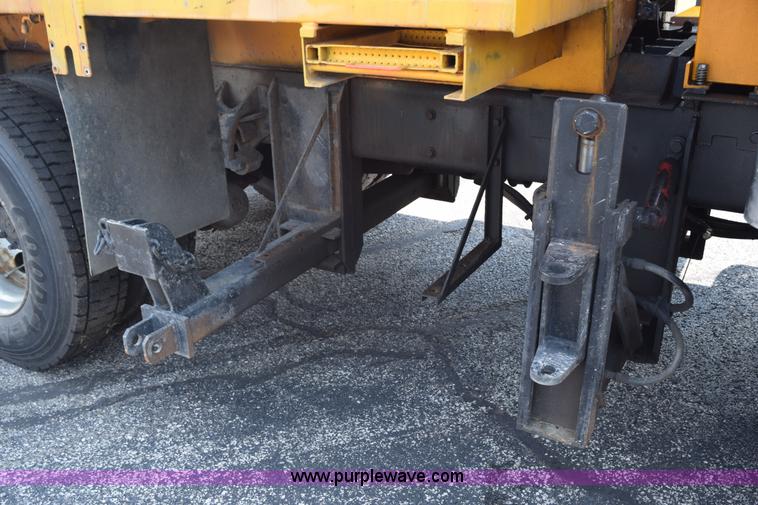 image for item K6207 2006 International 7400 dump truck