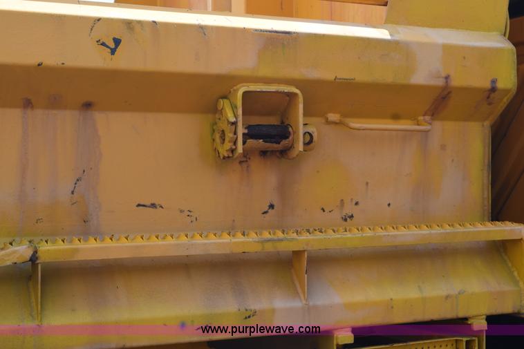 image for item K6207 2006 International 7400 dump truck