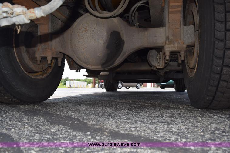 image for item K6207 2006 International 7400 dump truck