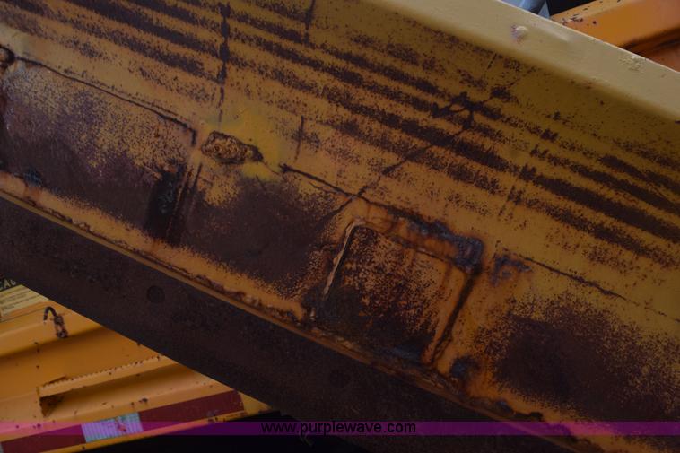 image for item K6208 2002 International 4900 dump truck