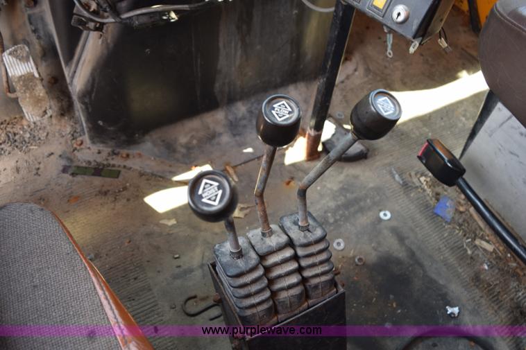 image for item K6209 2000 International 4900 dump truck