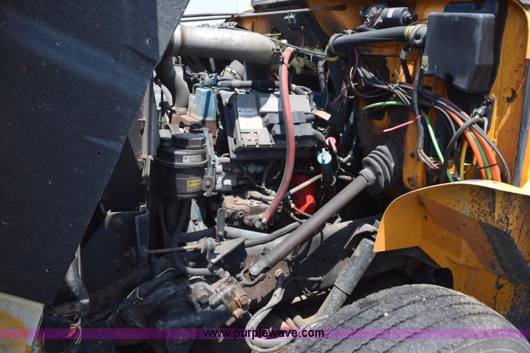 image for item K6209 2000 International 4900 dump truck