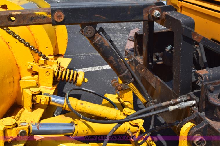 image for item K6209 2000 International 4900 dump truck