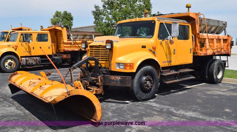 image for item K6210 1997 International 4900 dump truck