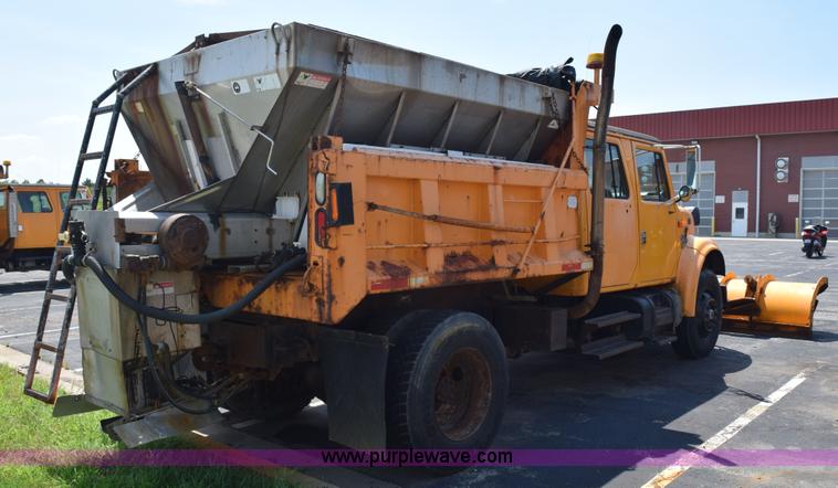 image for item K6210 1997 International 4900 dump truck