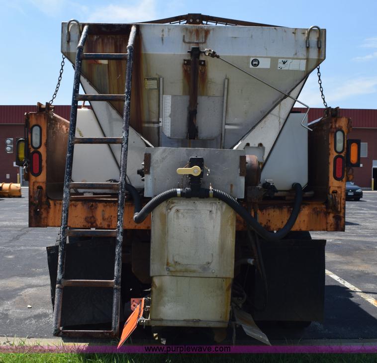 image for item K6210 1997 International 4900 dump truck