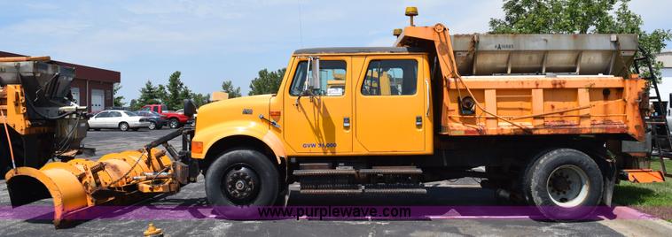 image for item K6210 1997 International 4900 dump truck