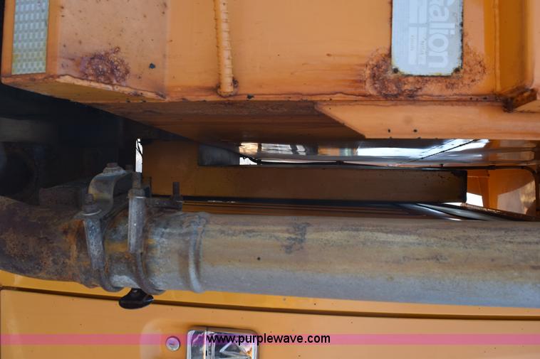 image for item K6210 1997 International 4900 dump truck