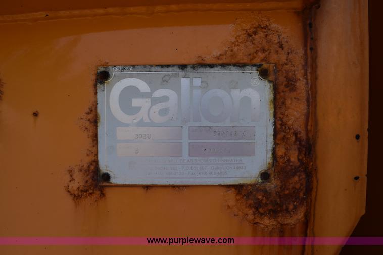 image for item K6210 1997 International 4900 dump truck