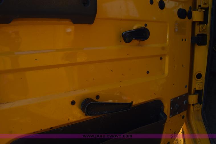 image for item K6211 2000 International 4900 dump truck