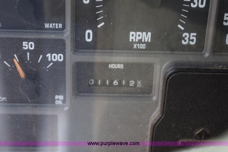 image for item K6211 2000 International 4900 dump truck