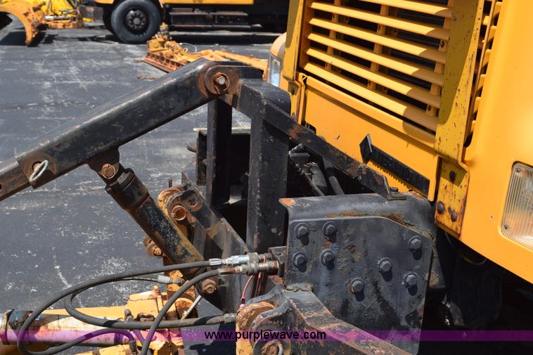 image for item K6212 2000 International 4900 dump truck