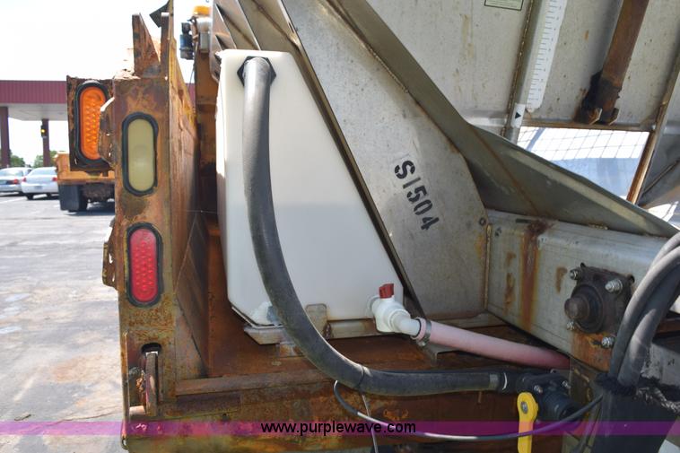 image for item K6212 2000 International 4900 dump truck