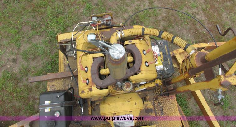 image for item K6500 Henke UB-8 broom