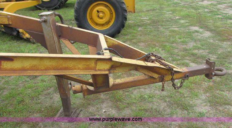 image for item K6500 Henke UB-8 broom
