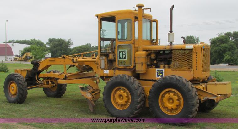 image for item K6501 1959 Caterpillar 12 rigid frame motor grader