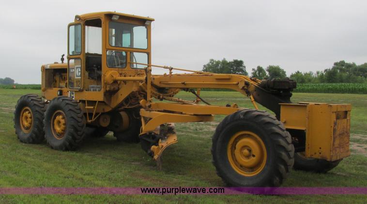 image for item K6501 1959 Caterpillar 12 rigid frame motor grader