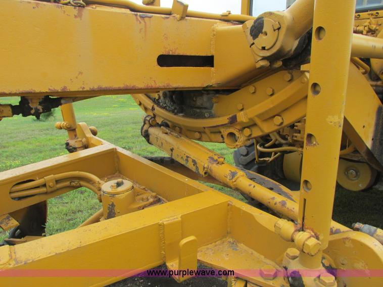 image for item K6501 1959 Caterpillar 12 rigid frame motor grader