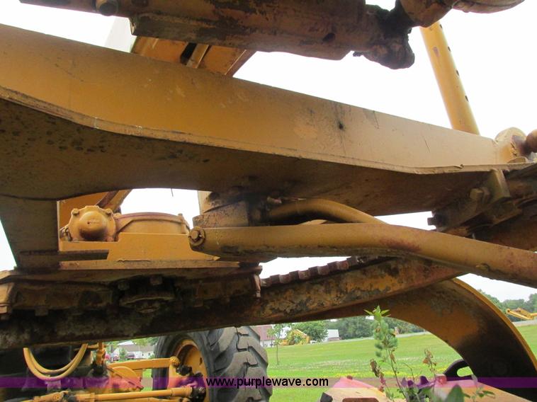image for item K6501 1959 Caterpillar 12 rigid frame motor grader