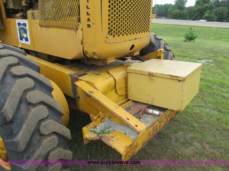 image for item K6501 1959 Caterpillar 12 rigid frame motor grader