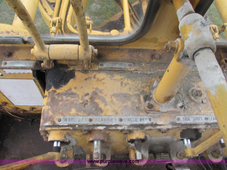 image for item K6501 1959 Caterpillar 12 rigid frame motor grader