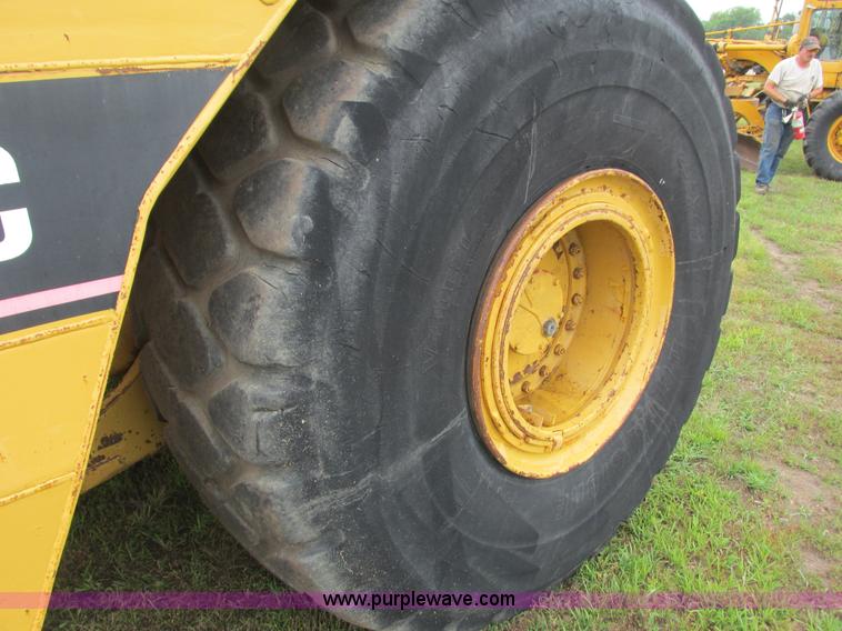 image for item K6502 1988 Caterpillar 615C elevating scraper