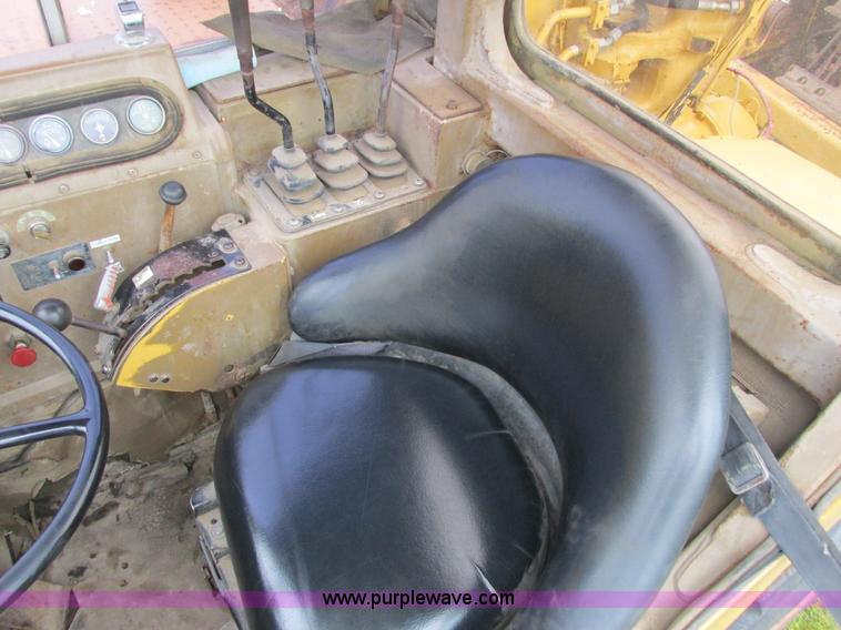 image for item K6502 1988 Caterpillar 615C elevating scraper