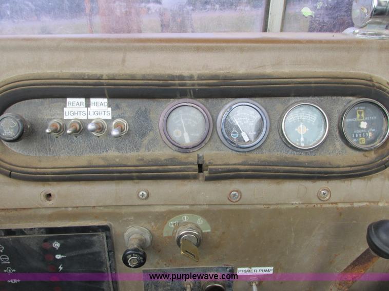 image for item K6502 1988 Caterpillar 615C elevating scraper