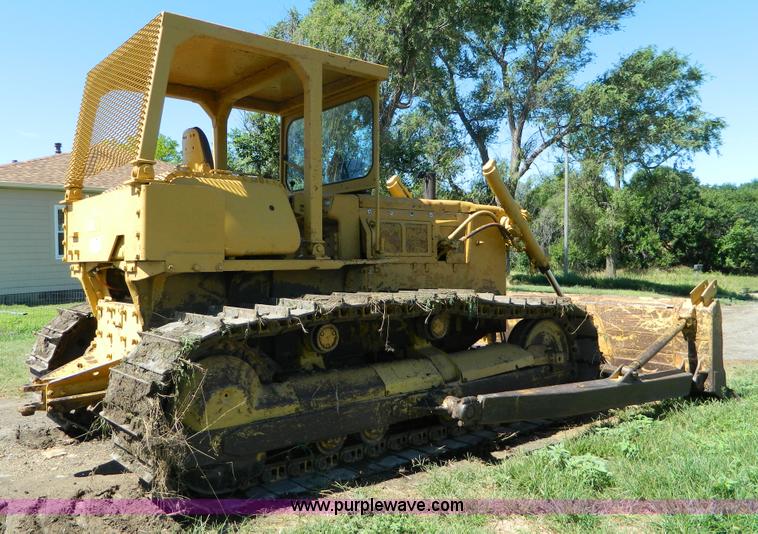 image for item K8146 1978 Komatsu D65P dozer
