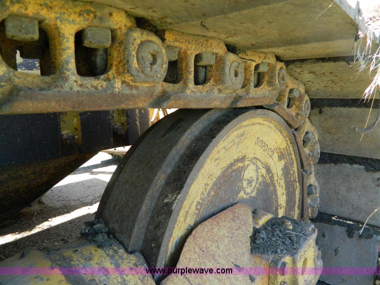image for item K8146 1978 Komatsu D65P dozer