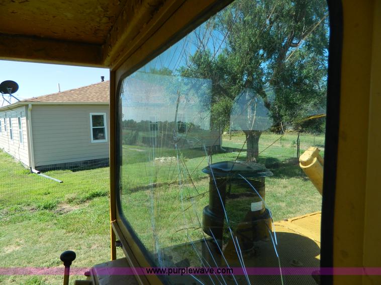 image for item K8146 1978 Komatsu D65P dozer