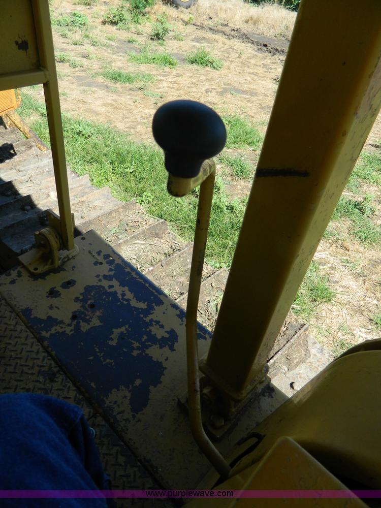 image for item K8146 1978 Komatsu D65P dozer