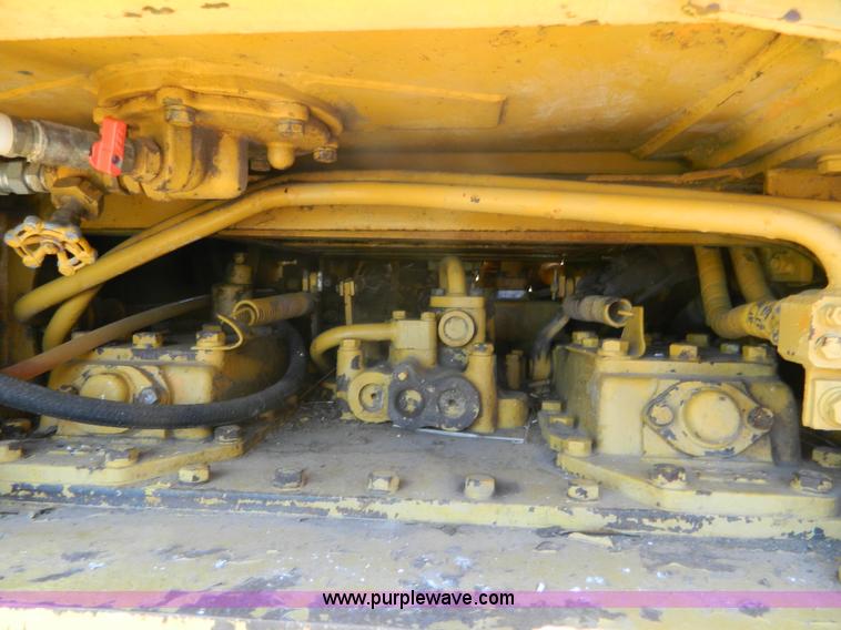 image for item K8146 1978 Komatsu D65P dozer