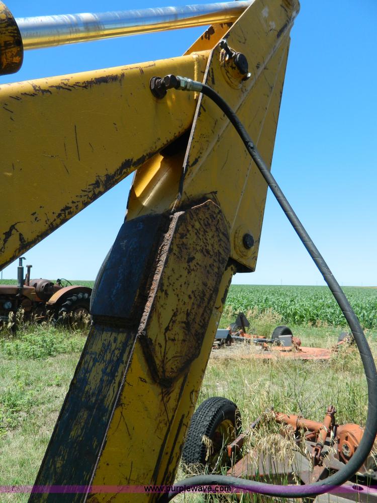 image for item K8147 International 3514 backhoe