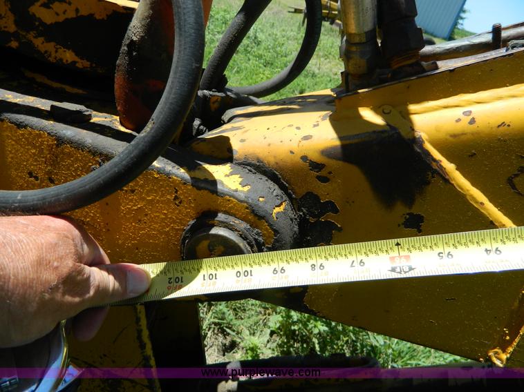 image for item K8147 International 3514 backhoe