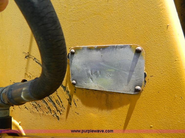 image for item K8147 International 3514 backhoe