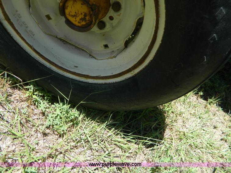 image for item K8147 International 3514 backhoe