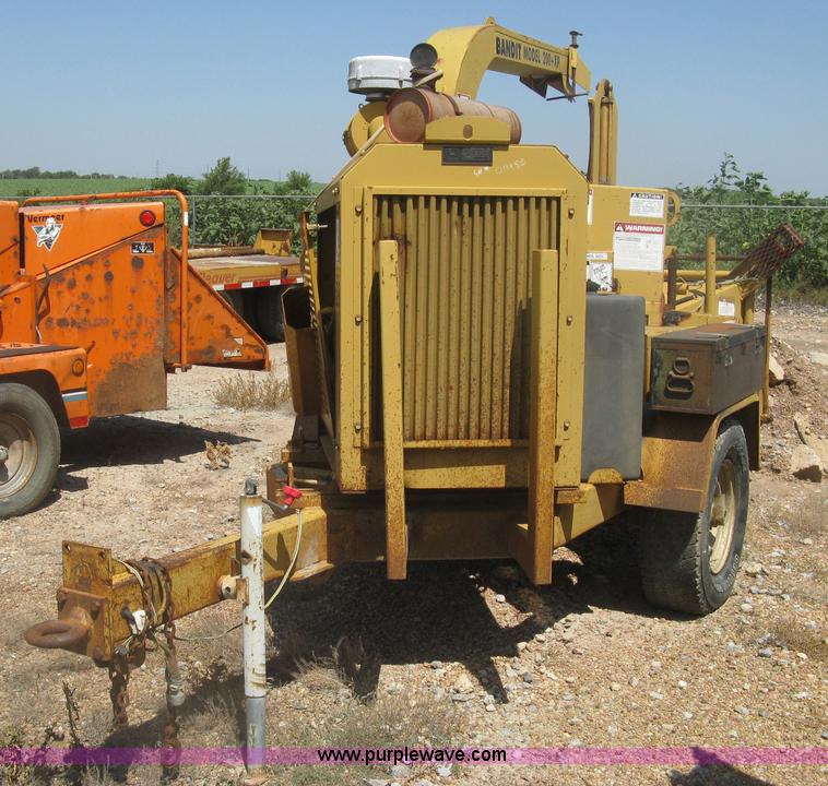 image for item K8702 Brush Bandit 200 XP chipper