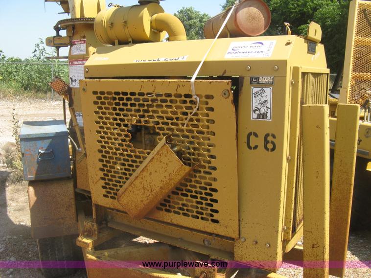 image for item K8702 Brush Bandit 200 XP chipper