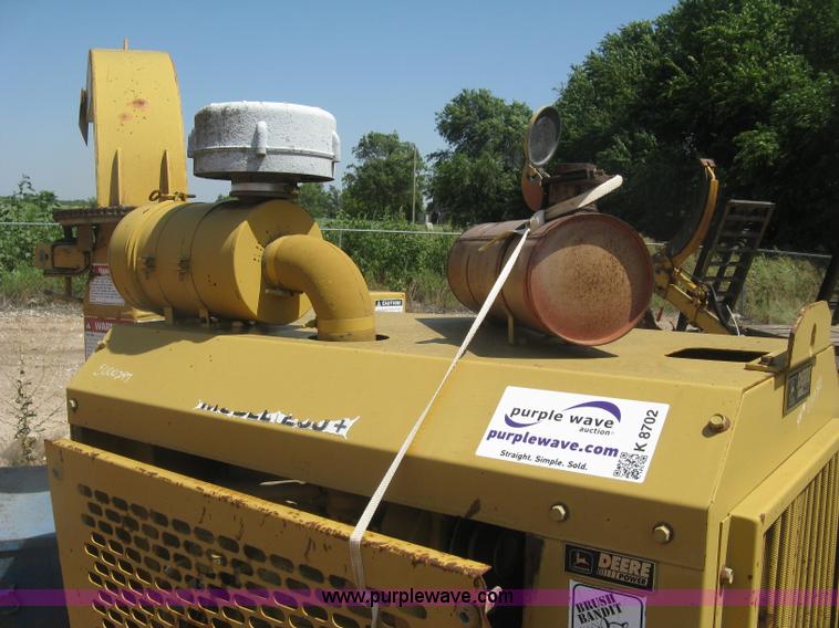 image for item K8702 Brush Bandit 200 XP chipper