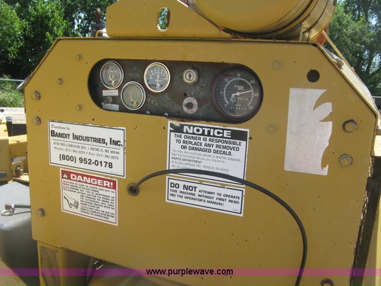 image for item K8702 Brush Bandit 200 XP chipper