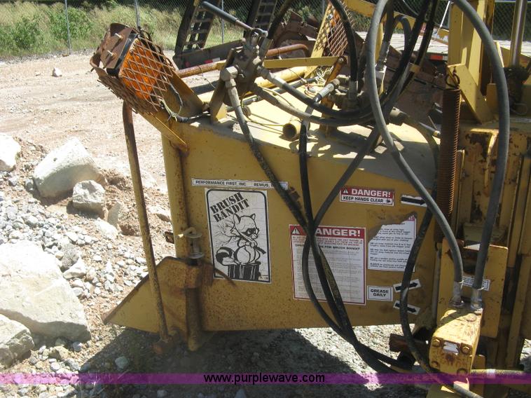 image for item K8702 Brush Bandit 200 XP chipper