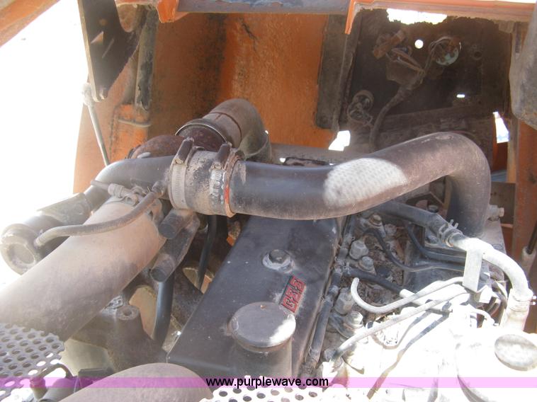 image for item K8703 2002 Vermeer BC1000XL chipper